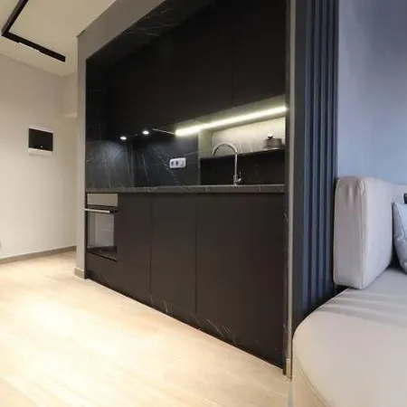 公寓 Skyline Suite&spa 塞萨洛尼基